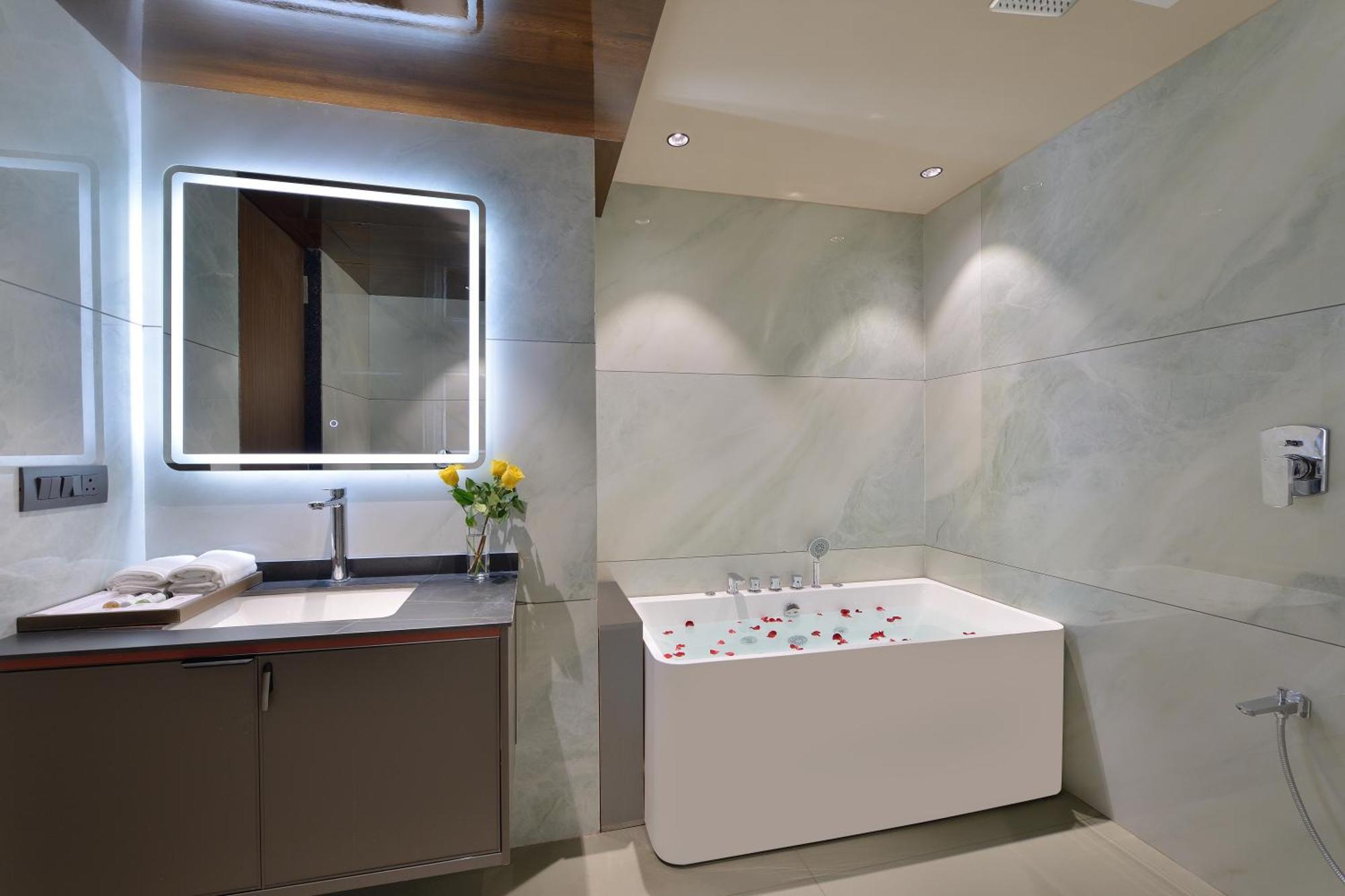 Hotel Urbane By Treat Daman Exterior foto